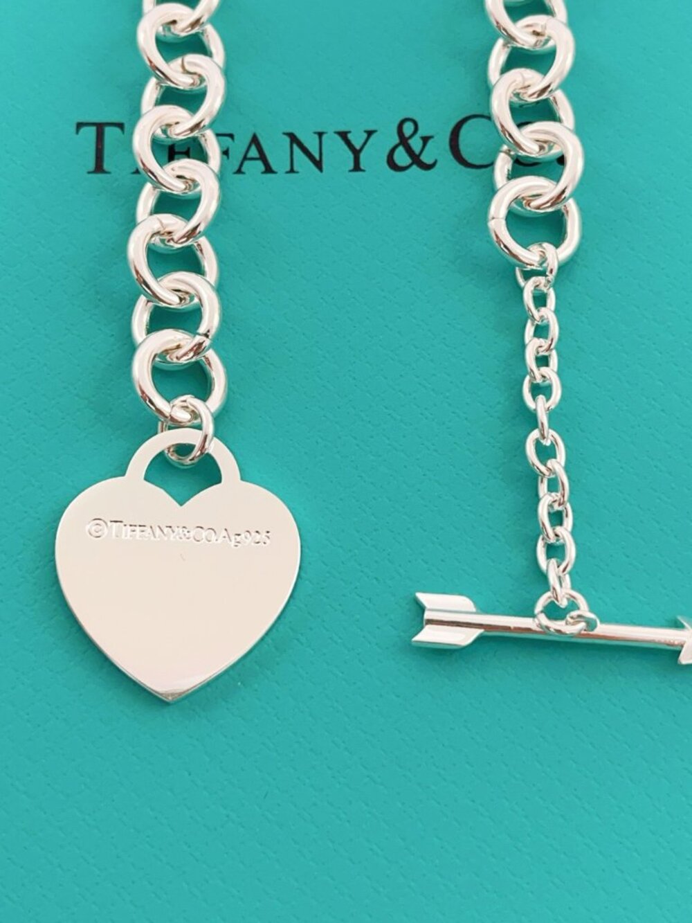 Tiffany Style Silver Smooth Arrow Clasp Necklace - Picture 5 of 6
